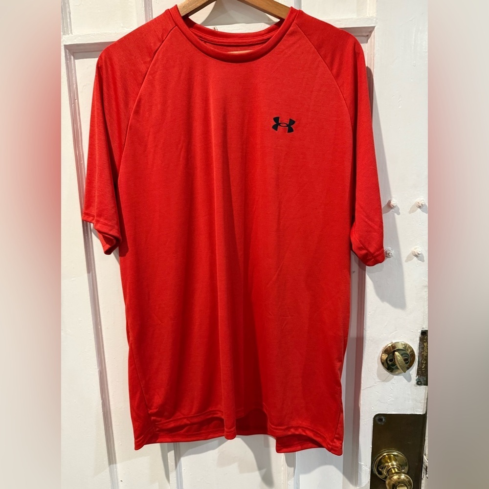 Under Armour Men's Vibrant Red Tee